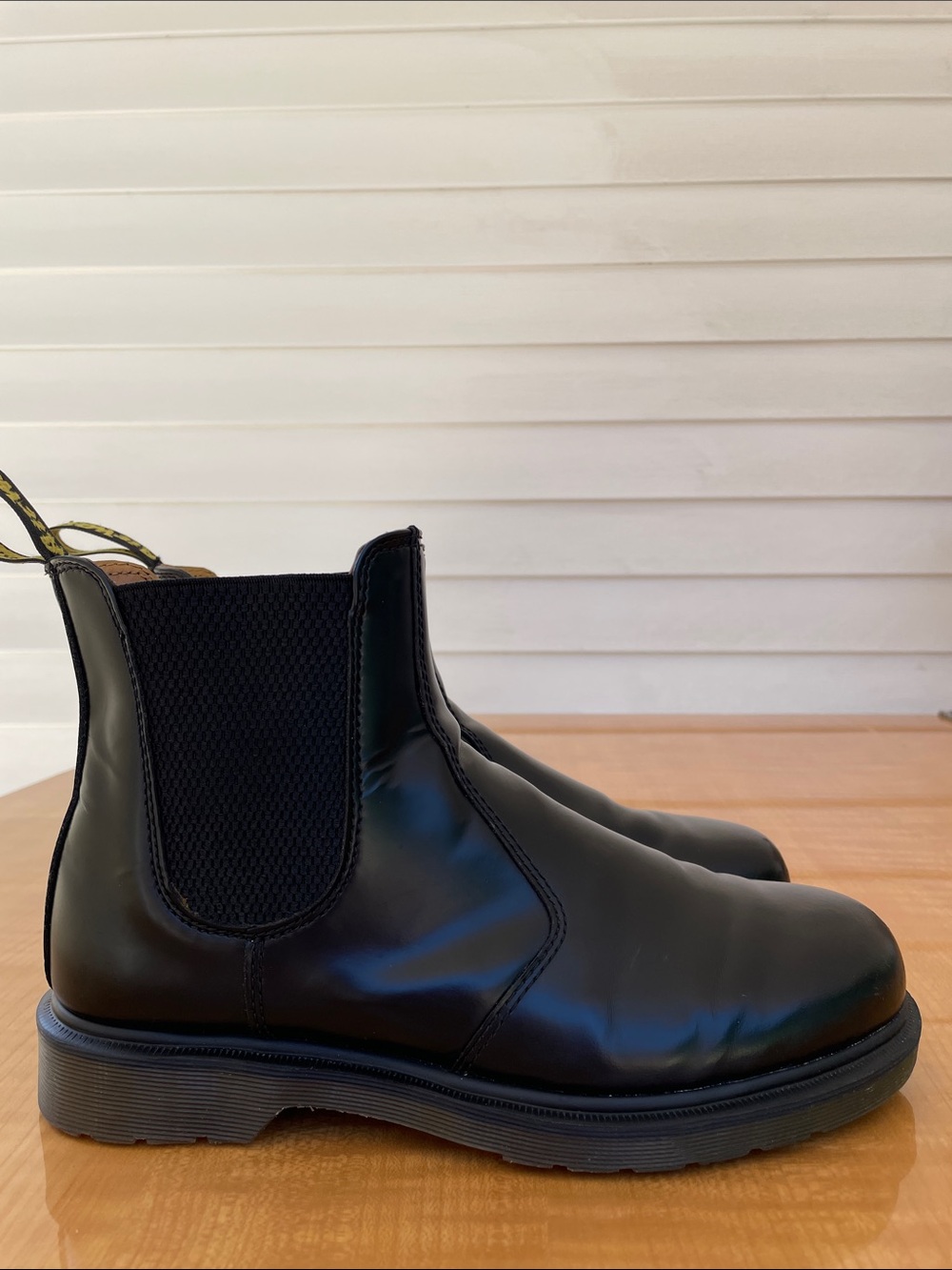 Dr. Martens 2976 Black Leather
Chelsea Boots Women’s Size 10